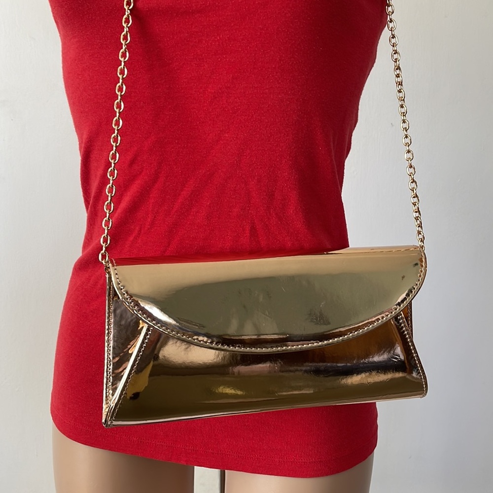 STEVE MADDEN  metalic gold color Crossbody BAG w chain strap